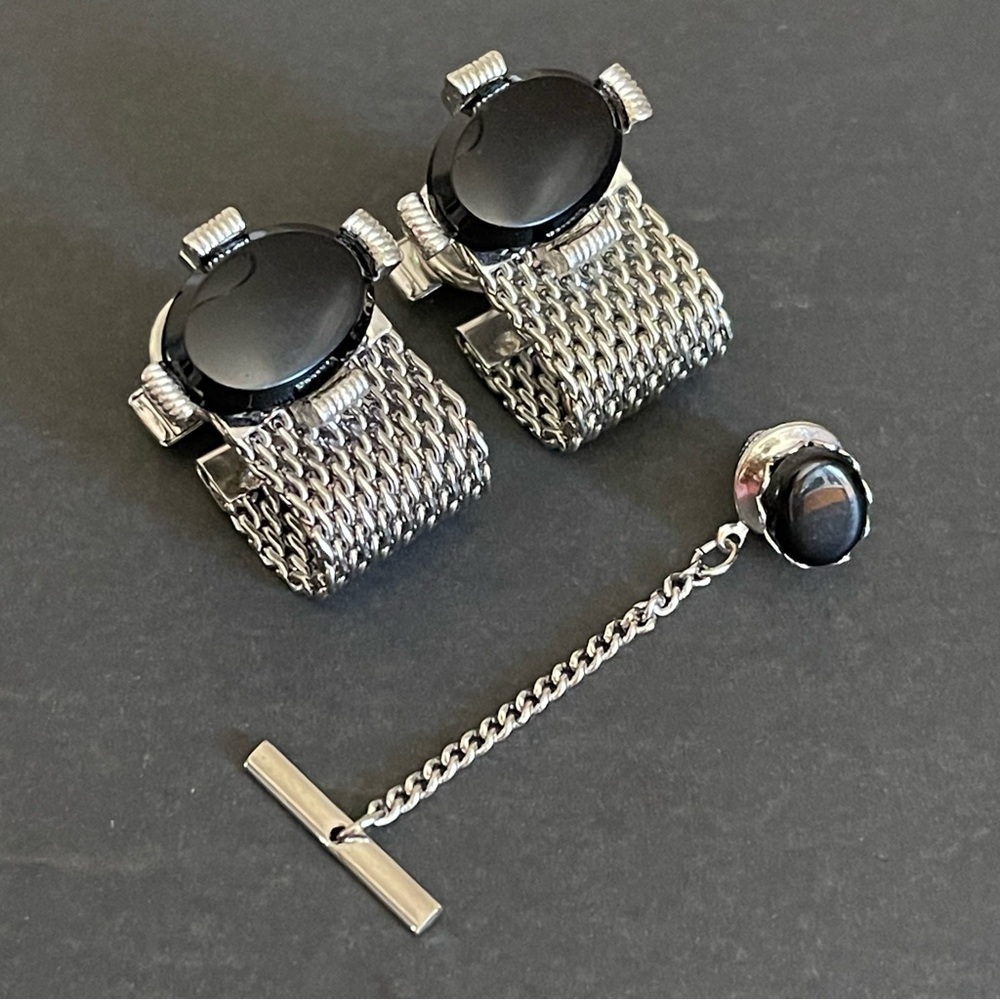 Vintage signed LISA Silver and Black Cufflinks Set